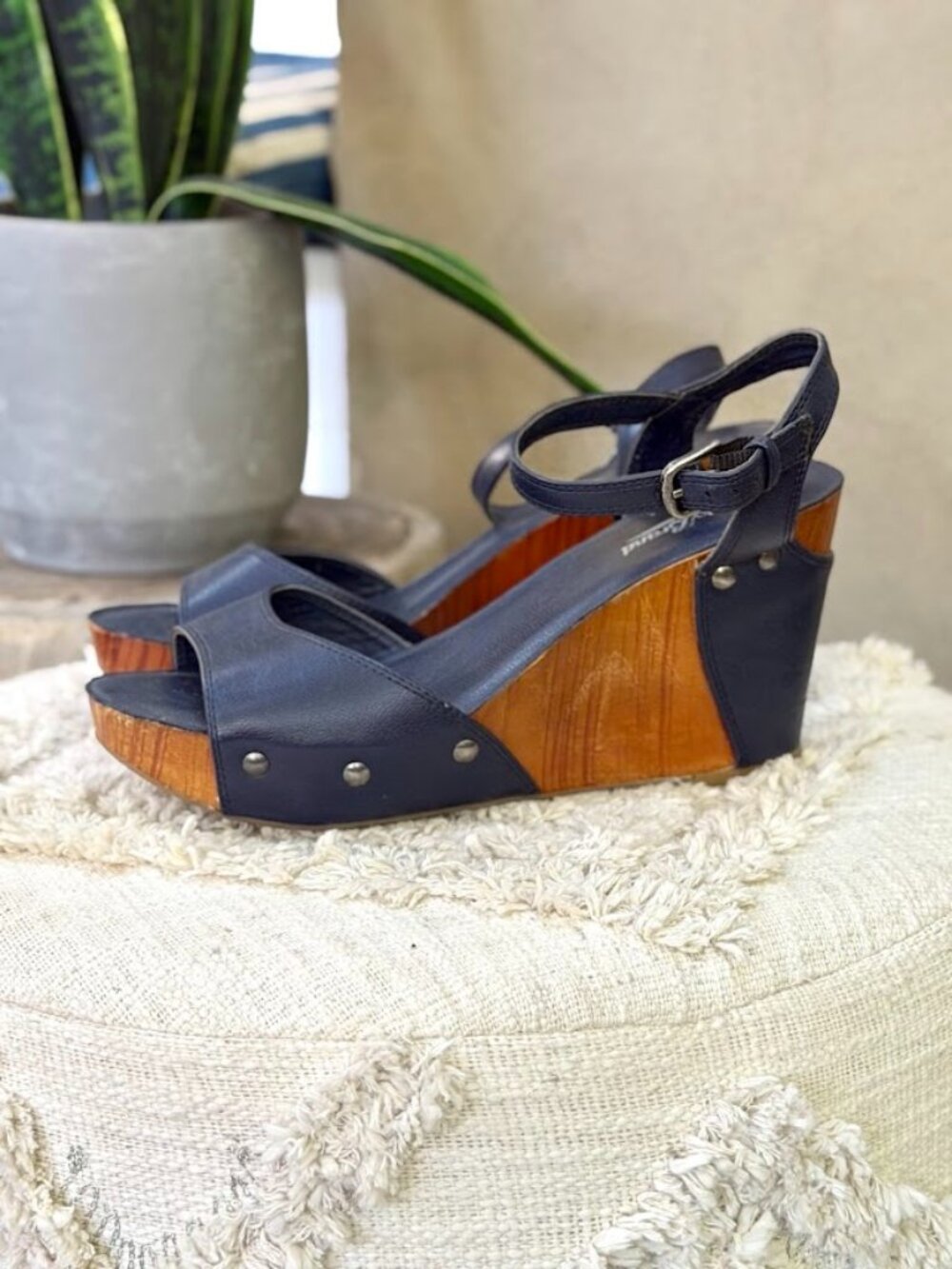 Lucky Brand Shoes Zashti Sandals Wedge Ankle Strap Vegan Leather Size 7